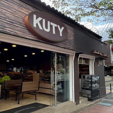 Sede de Kuty en Bogotá, Lago